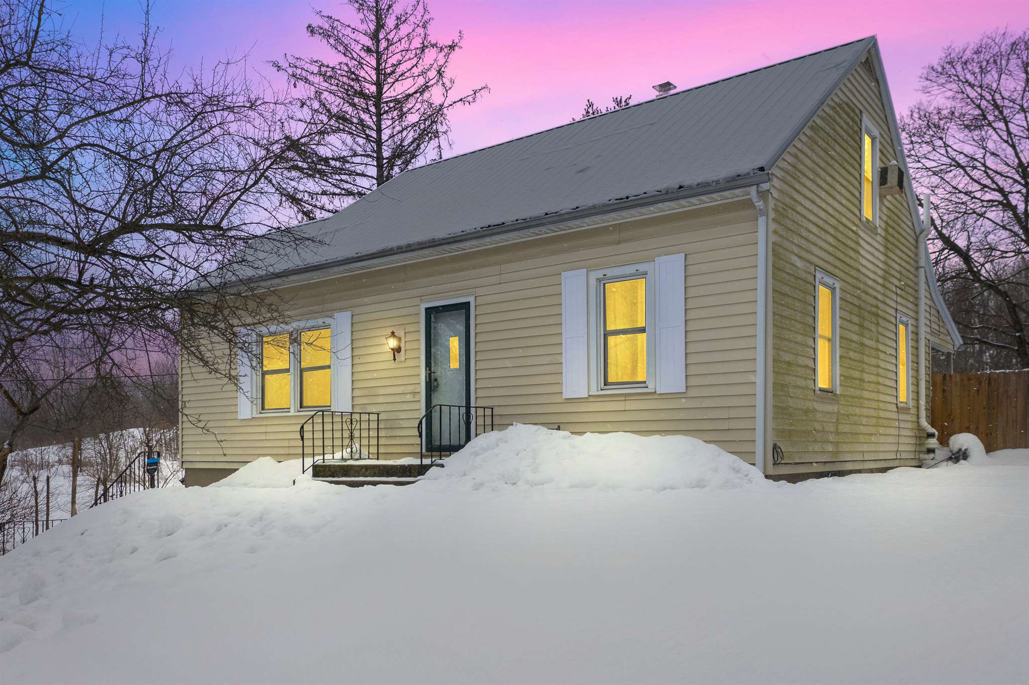 2131 Hillegas Road Fort Wayne, IN 46808 - Photo 1 of 22