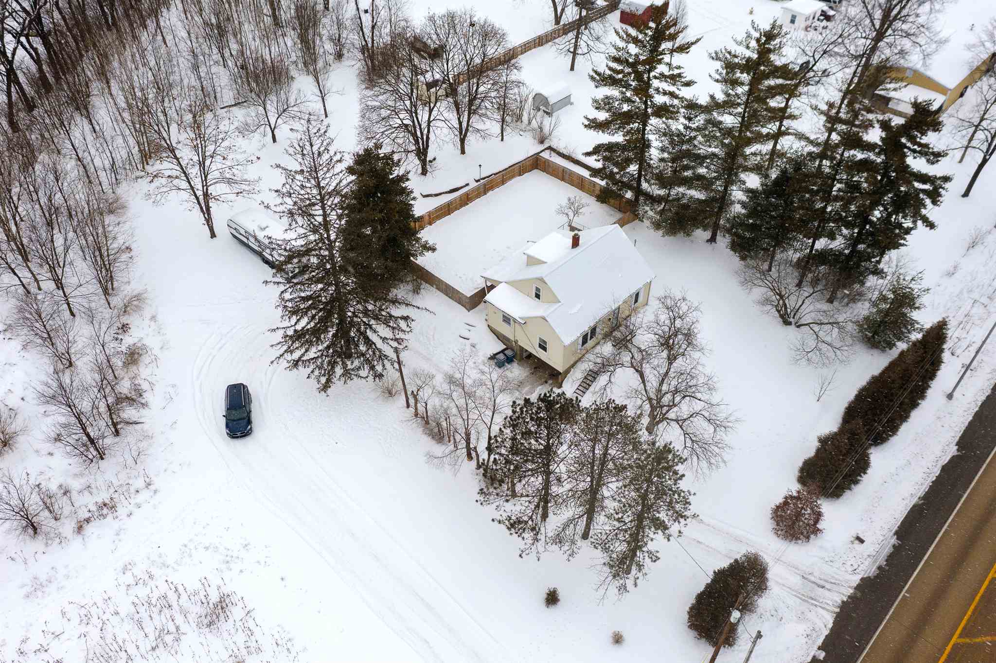 2131 Hillegas Road Fort Wayne, IN 46808 - Photo 2 of 22