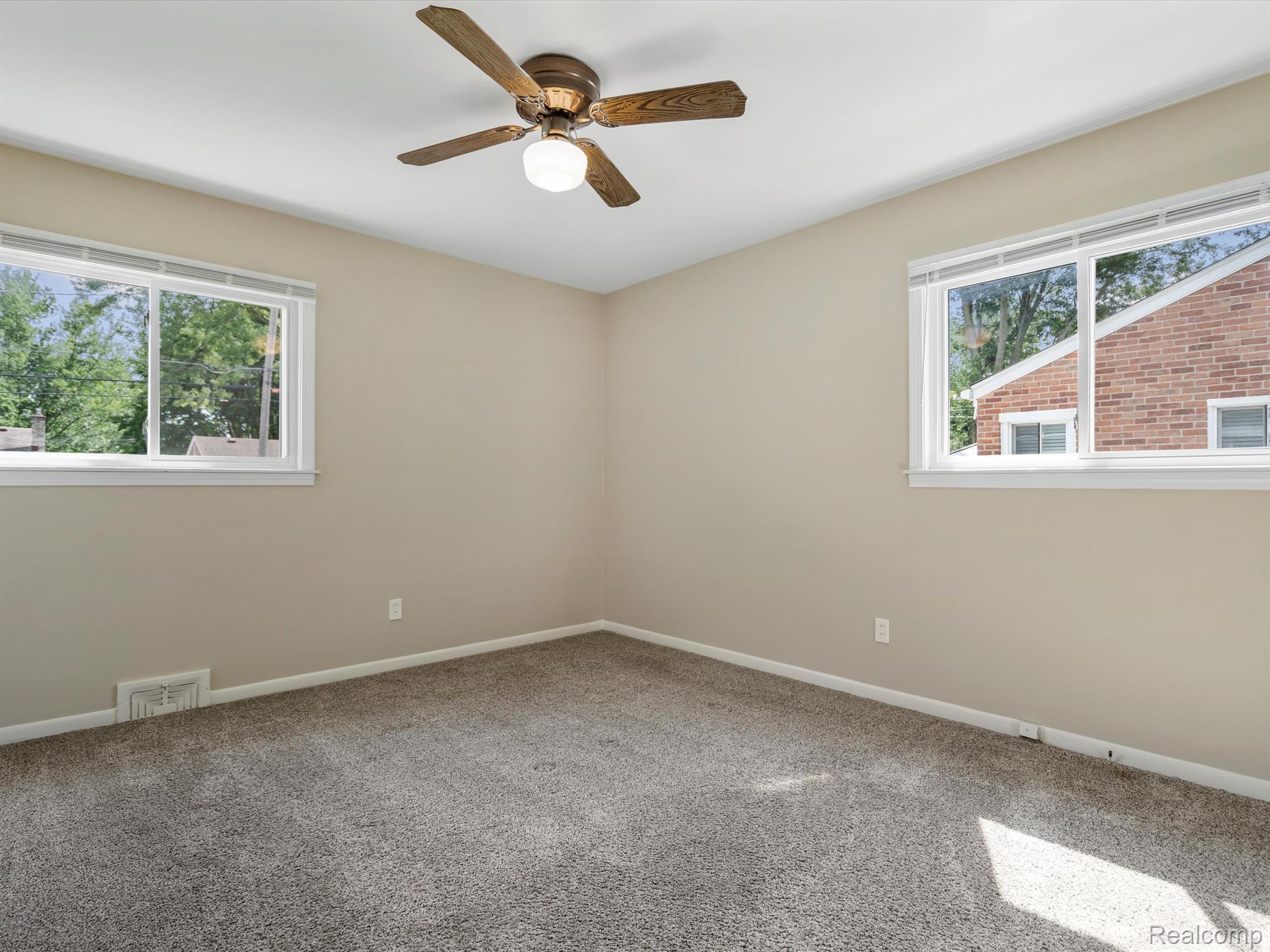 31553 Marblehead Road Farmington, MI 48336 - Photo 19 of 32 Gallery Image 19
