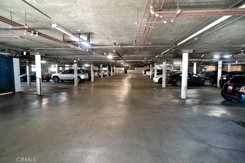 1940 Highland Avenue, Unit 10 Los Angeles, CA 90068 - Photo 17 of 22 a view of a studio with wooden floor