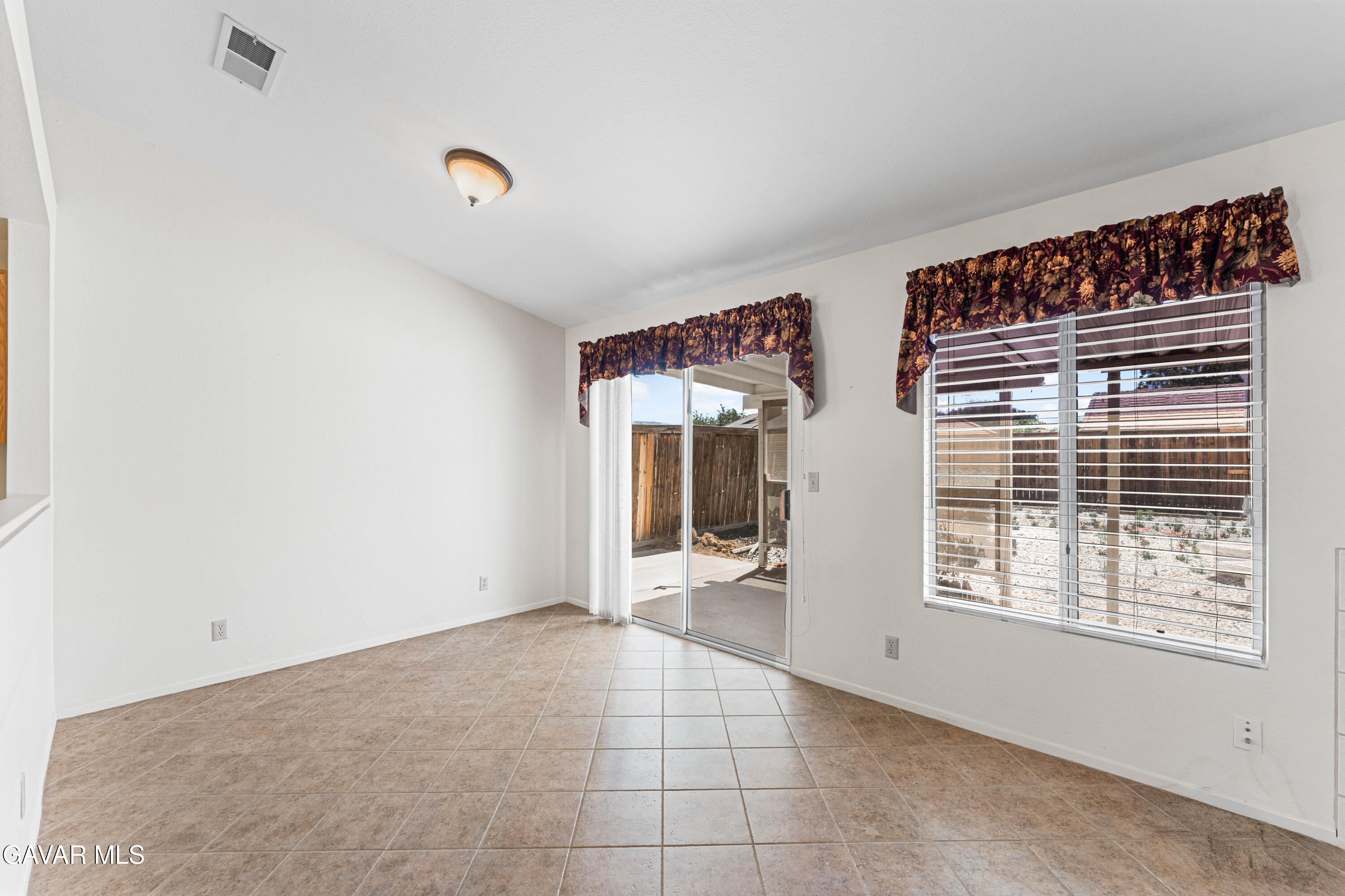 44327 Harbor Street Lancaster, CA 93536 - Photo 13 of 51 Harbor-13
