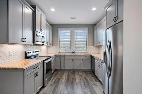 $2,500 | 1211 7th Avenue North, Unit B, Nashville, TN 37208