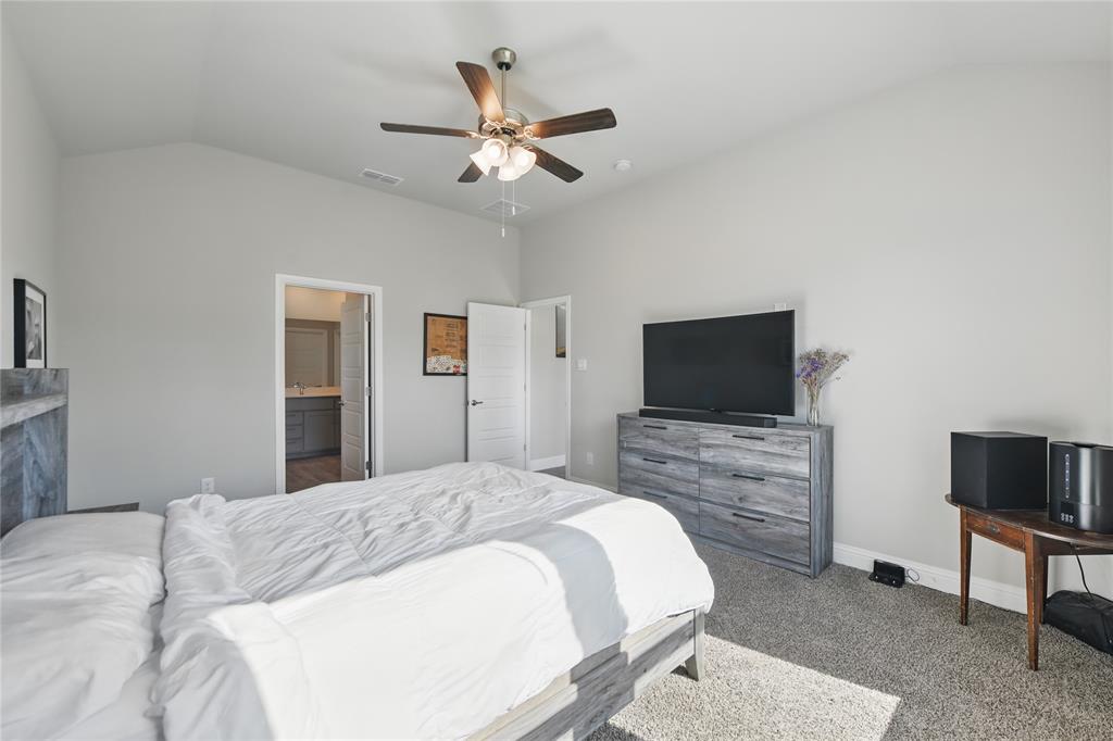 2304 Blackcap Street Denton, TX 76205 - Photo 19 of 40