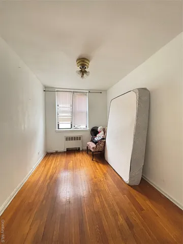 $135,000 | 740 East 232nd Street, Unit TB | Wakefield