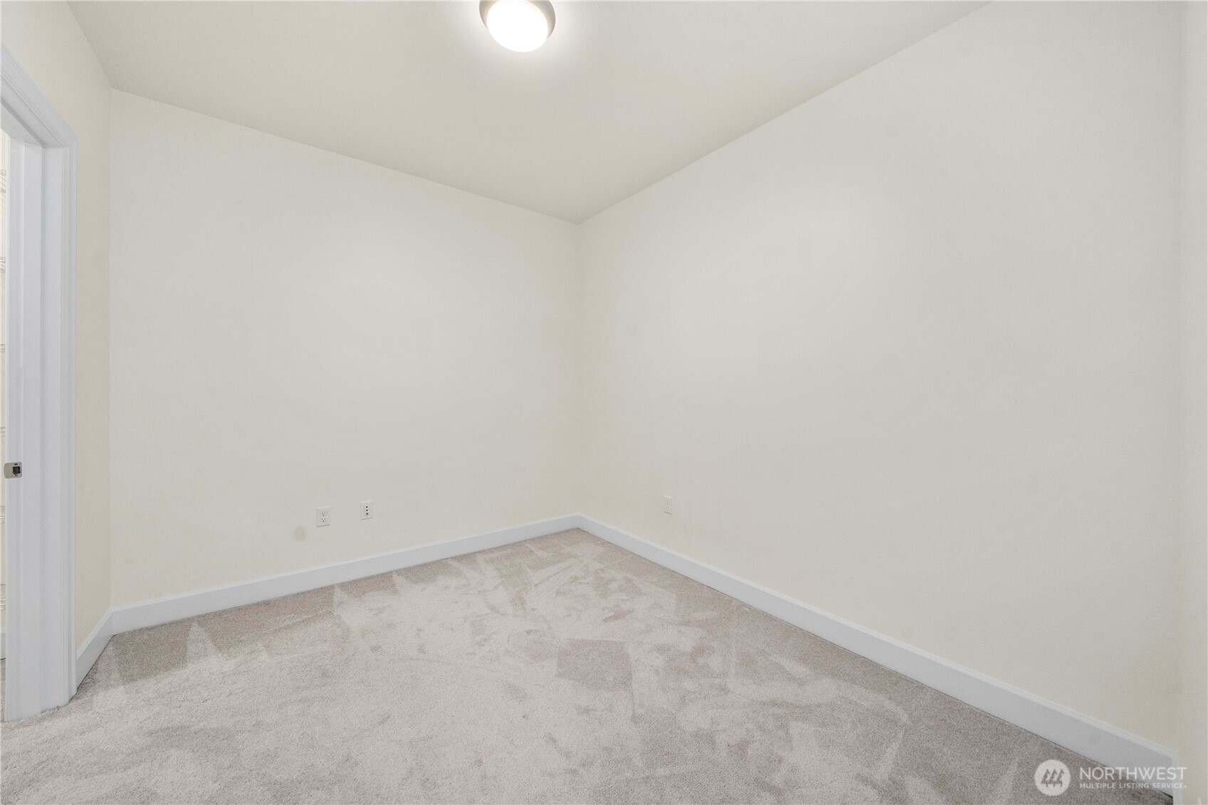 4961 Main Street, Unit 314 Tacoma, WA 98407 - Photo 27 of 40 a view of an empty room