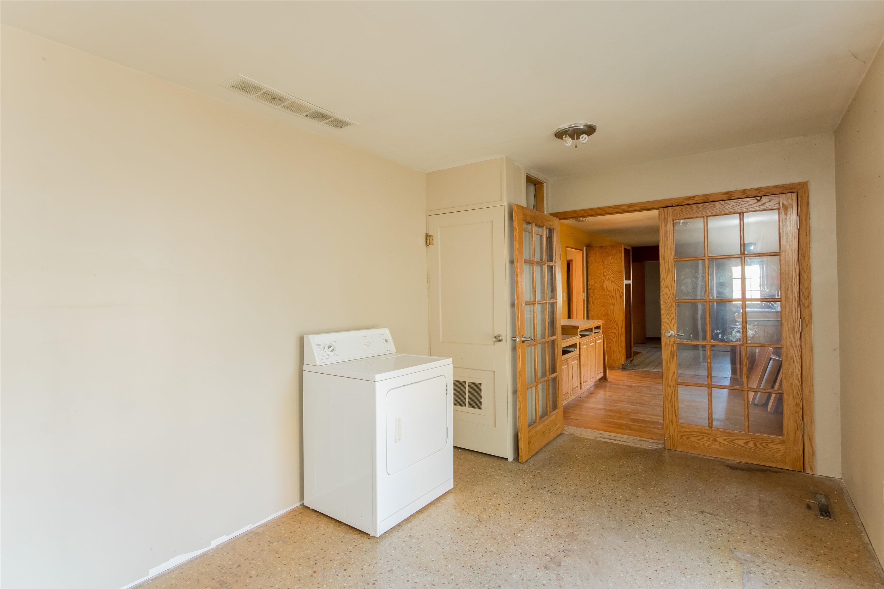 750 West Sherman Avenue Kingman, KS 67068 - Photo 13 of 24