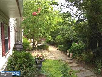 2000 Surrey Road Oreland, PA 19075 - Photo 3 of 12 Exterior Back