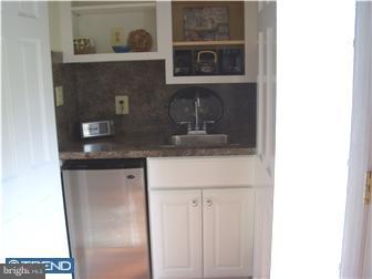 2000 Surrey Road Oreland, PA 19075 - Photo 6 of 12 Great Room