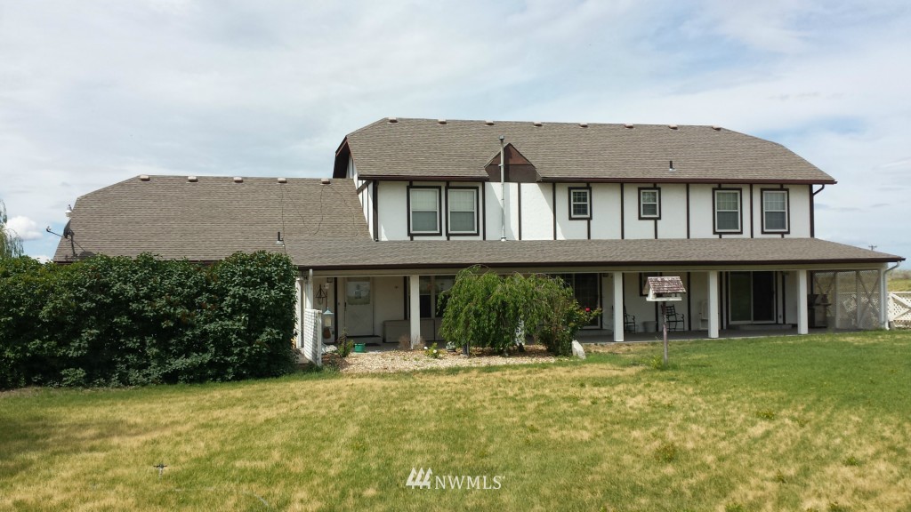 1953 Dodson Road Northwest Moses Lake, WA 98837 - Photo 3 of 24 Gallery Image 3