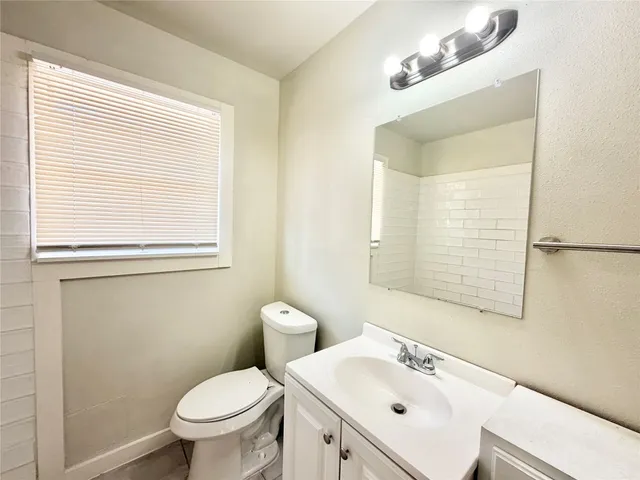 $1,795 | 5330 Wellington Drive, Austin, TX 78723