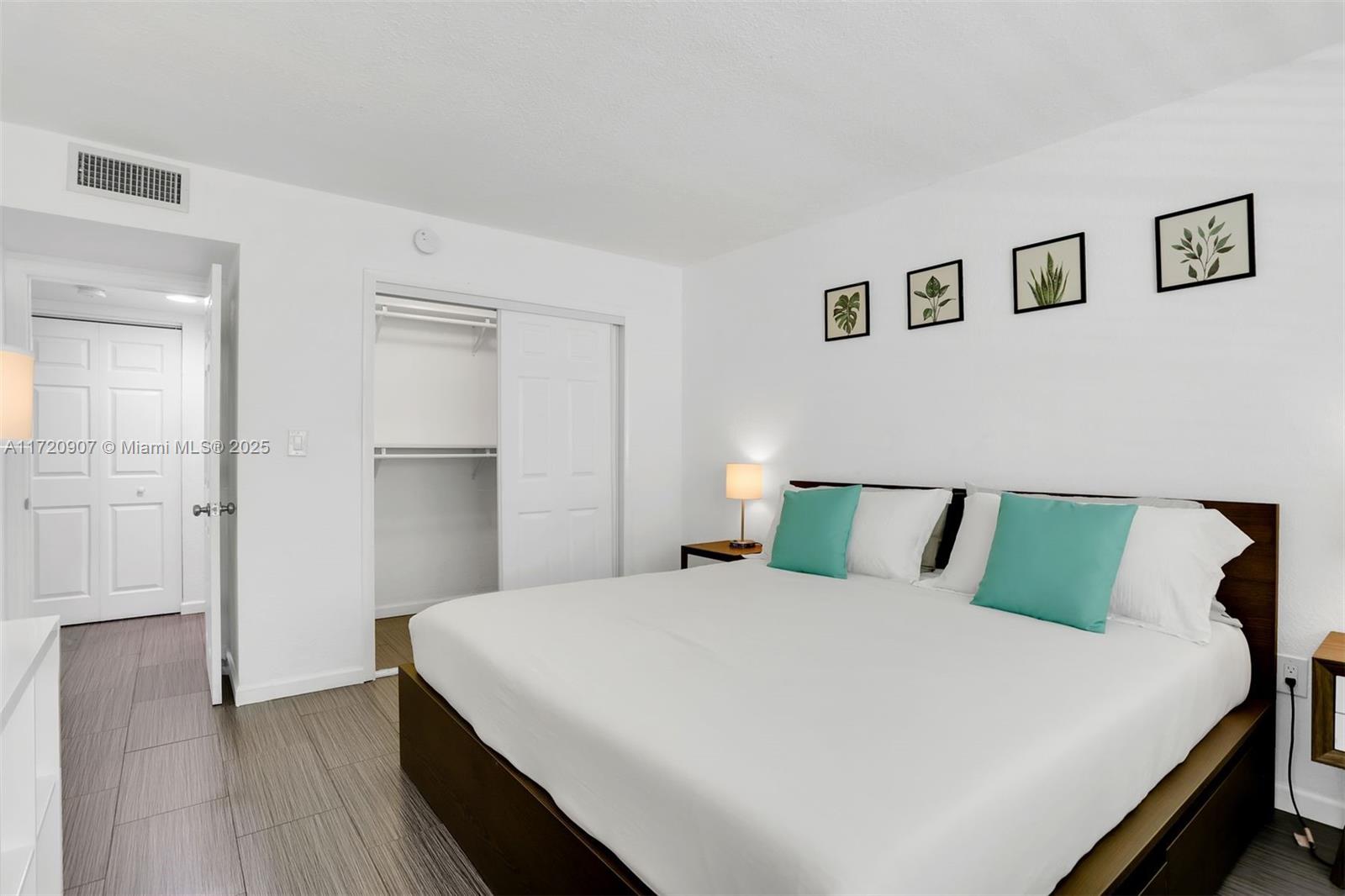 1732 Meridian Avenue, Unit 202 Miami Beach, FL 33139 - Photo 20 of 23