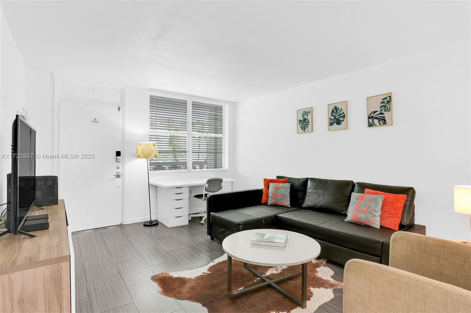 1732 Meridian Avenue, Unit 202 Miami Beach, FL 33139 - Photo 5 of 23