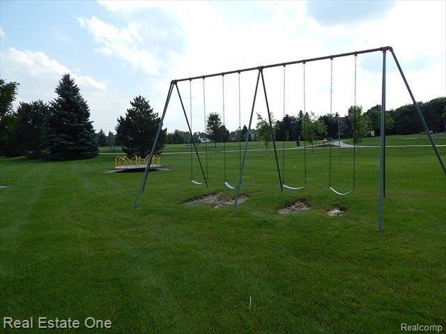 1709 Grandview Drive Rochester, MI 48306 - Photo 24 of 25 NFF park 4.JPG