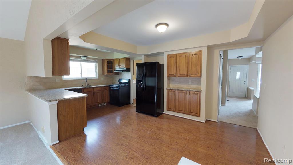 46707 Maidstone Road Canton, MI 48187 - Photo 8 of 33
