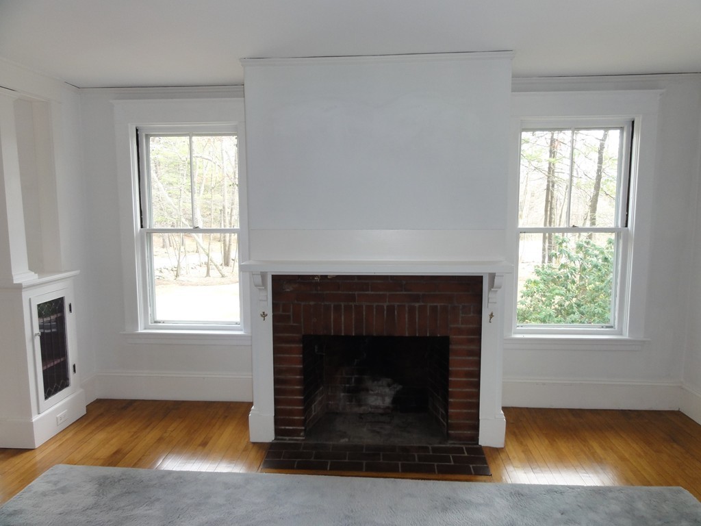 56 Concord Road Acton, MA 01720 - Photo 4 of 29 Gallery Image 4
