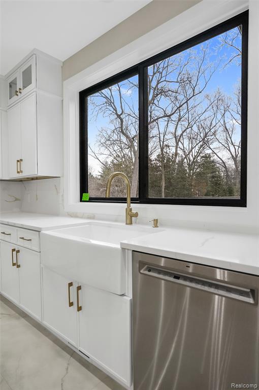 31130 Lahser Road Beverly Hills, MI 48025 - Photo 9 of 50