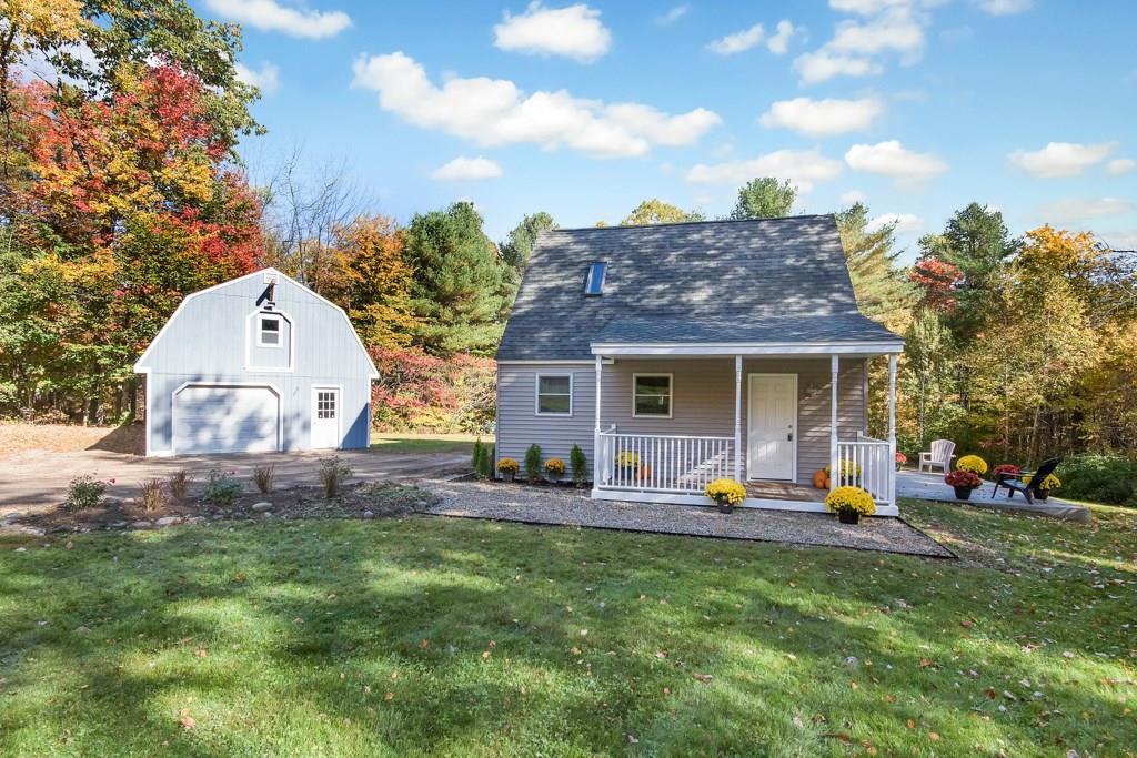 217 Yarmouth Road Gray, ME 04039 - Photo 1 of 35 Photo