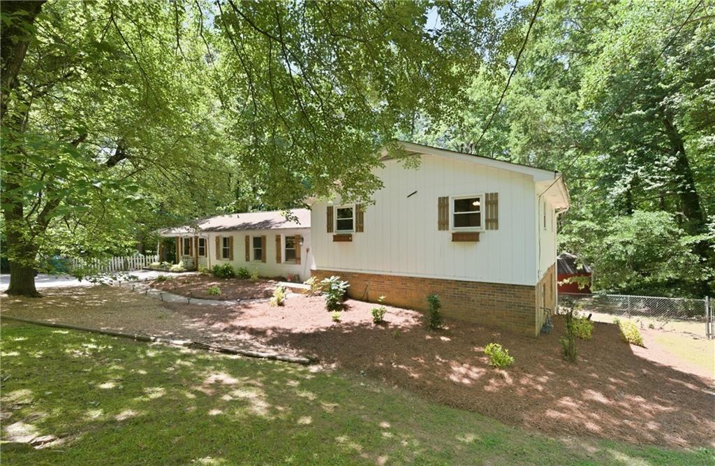 860 Oakdale Road Canton, GA 30114 - Photo 2 of 32