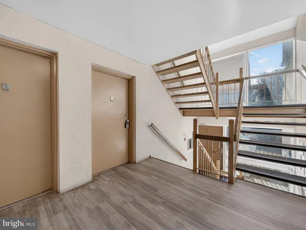 $199,900 | 9635 White Acre Road, Unit B2, Columbia, MD 21045