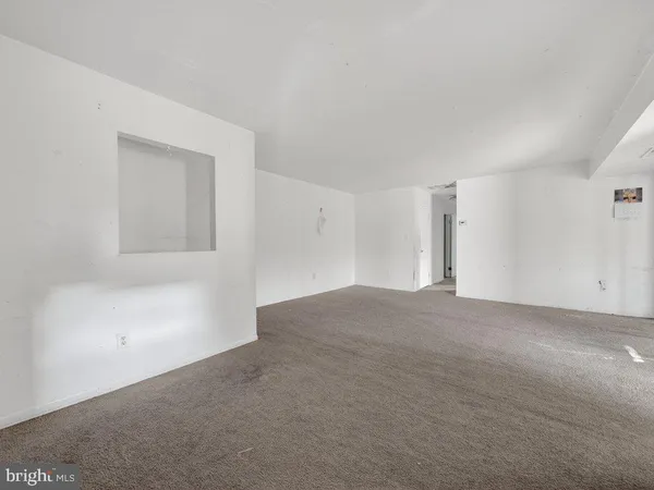 $199,900 | 9635 White Acre Road, Unit B2, Columbia, MD 21045