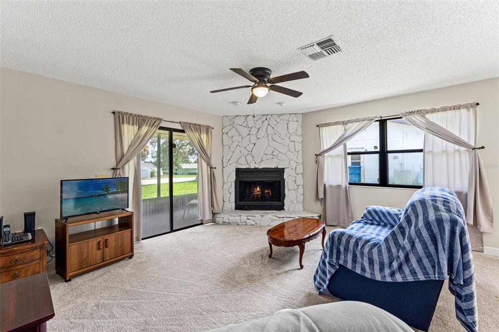 7358 Glen Cove Road Weeki Wachee, FL 34613 - Photo 11 of 28 Gallery Image 11