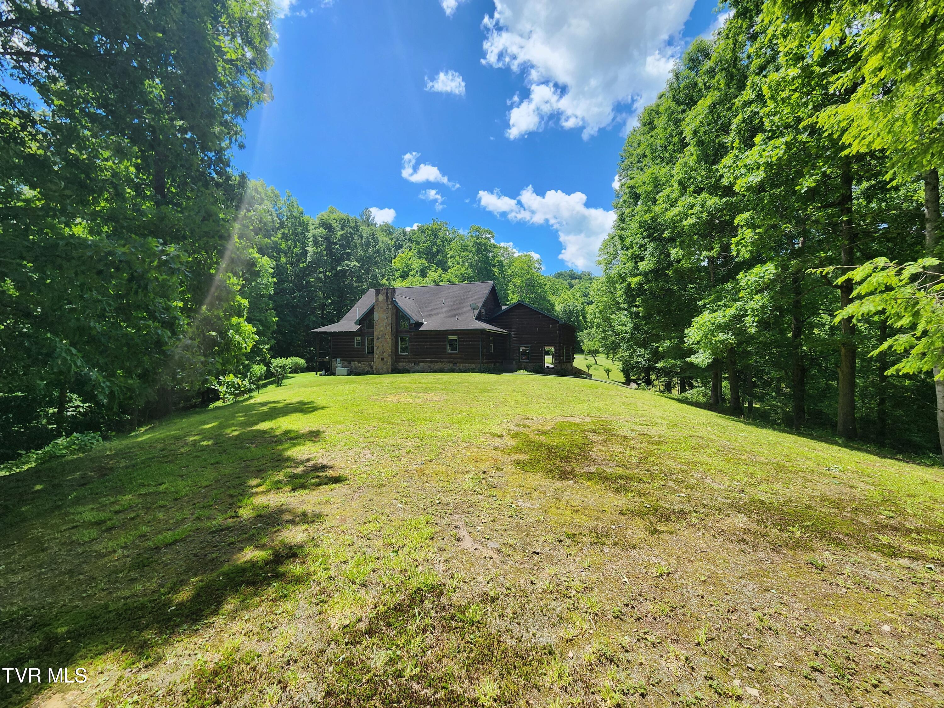 639 Dream Farm Road Birchleaf, VA 24220 - Photo 34 of 153 20240529_122830