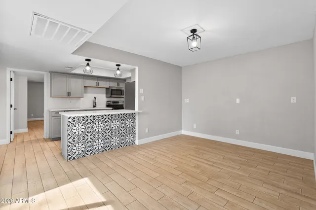 $285,000 | 3101 West Loma Lane, Phoenix, AZ 85051