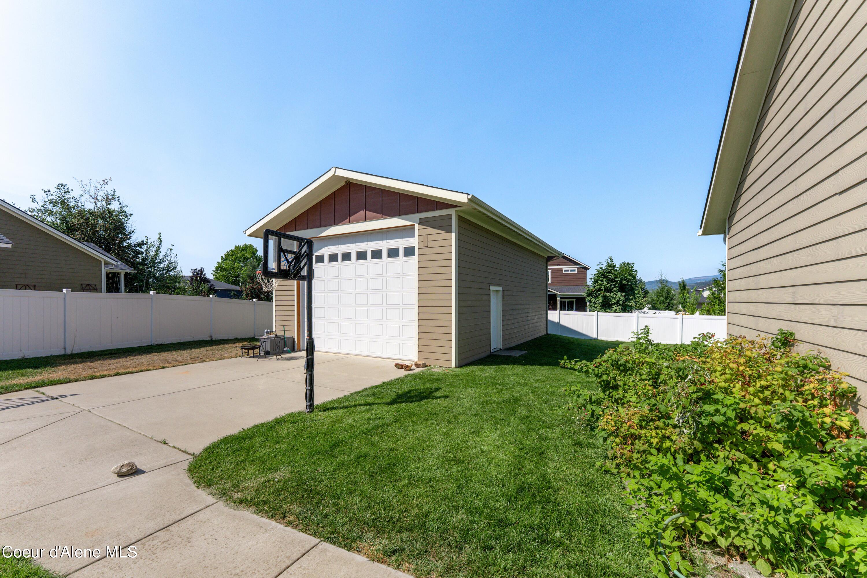 13579 Halley Street Rathdrum, ID 83858 - Photo 35 of 40 37 (1 of 1)