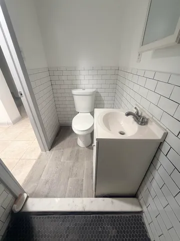 $3,500 | 124 Winfield Avenue, Unit 1, Jersey City, NJ 07305