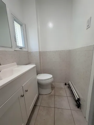 $3,500 | 124 Winfield Avenue, Unit 1, Jersey City, NJ 07305
