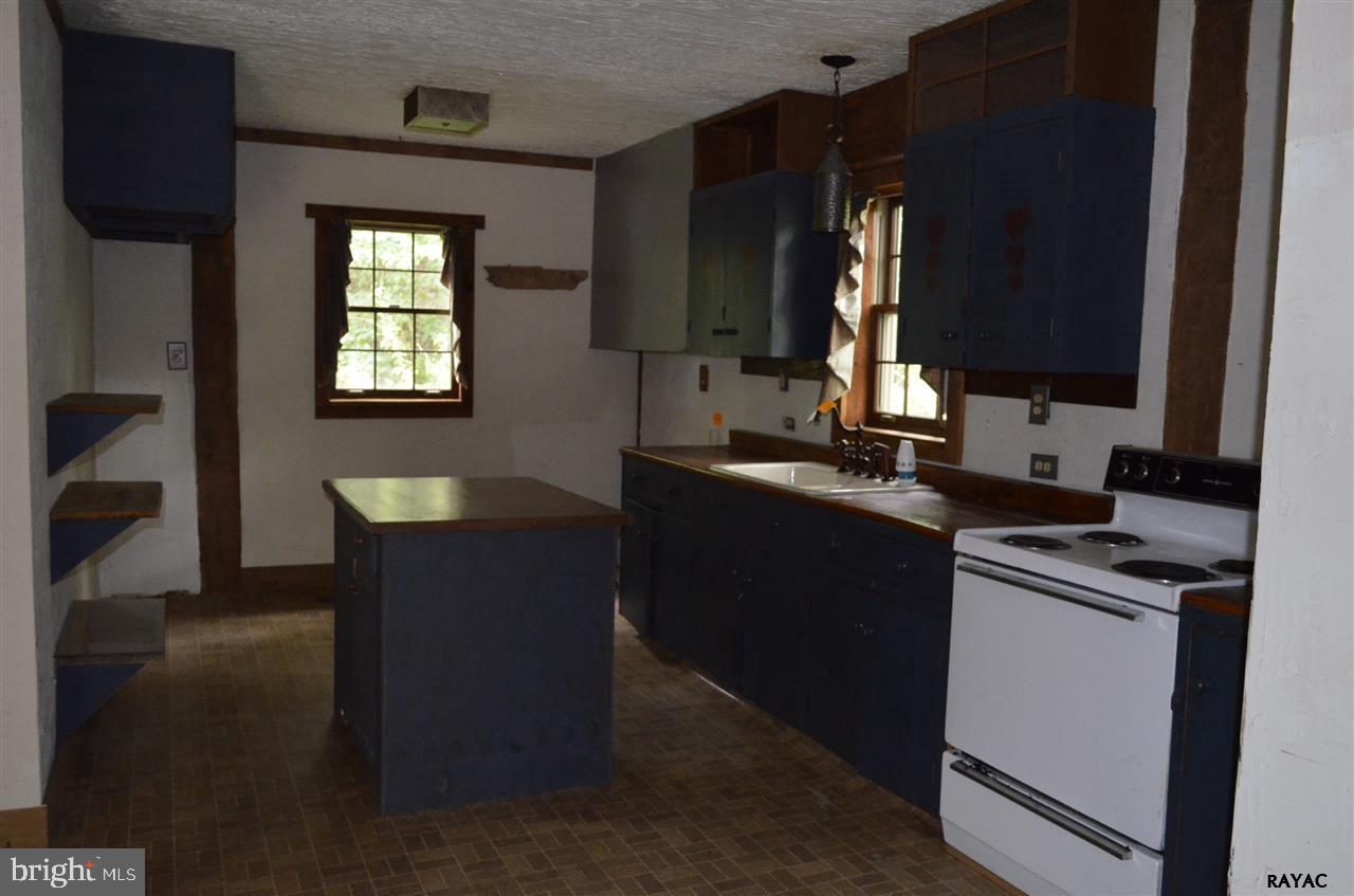 900 Snyder Corner Road Red Lion, PA 17356 - Photo 13 of 20