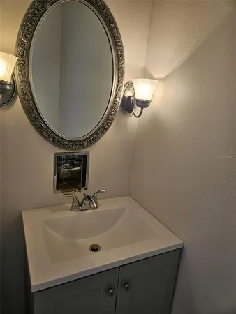 $2,000 | 2700 Bayshore Boulevard, Unit 2B, Dunedin, FL 34698