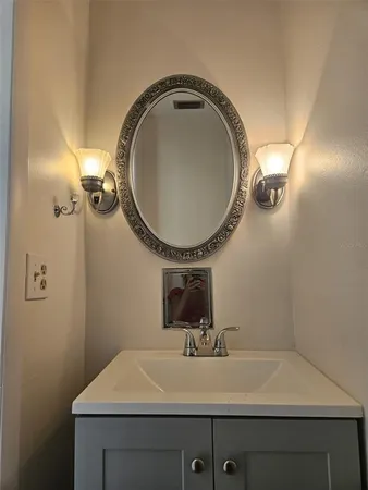 $2,000 | 2700 Bayshore Boulevard, Unit 2B, Dunedin, FL 34698