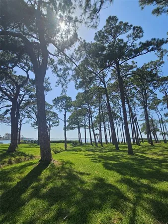 $2,000 | 2700 Bayshore Boulevard, Unit 2B, Dunedin, FL 34698