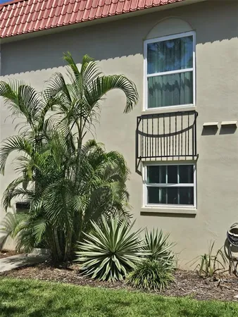 $2,000 | 2700 Bayshore Boulevard, Unit 2B, Dunedin, FL 34698