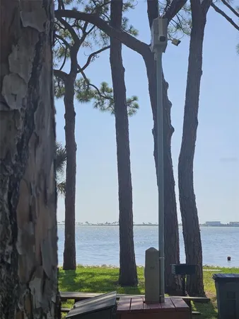 $2,000 | 2700 Bayshore Boulevard, Unit 2B, Dunedin, FL 34698