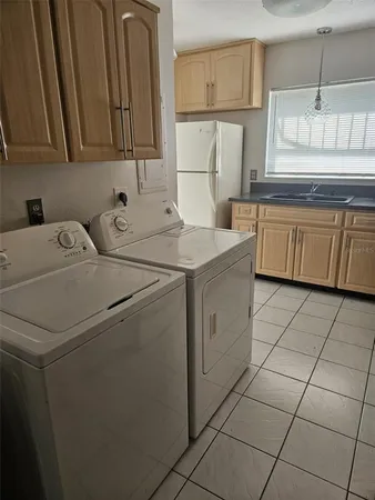 $2,000 | 2700 Bayshore Boulevard, Unit 2B, Dunedin, FL 34698