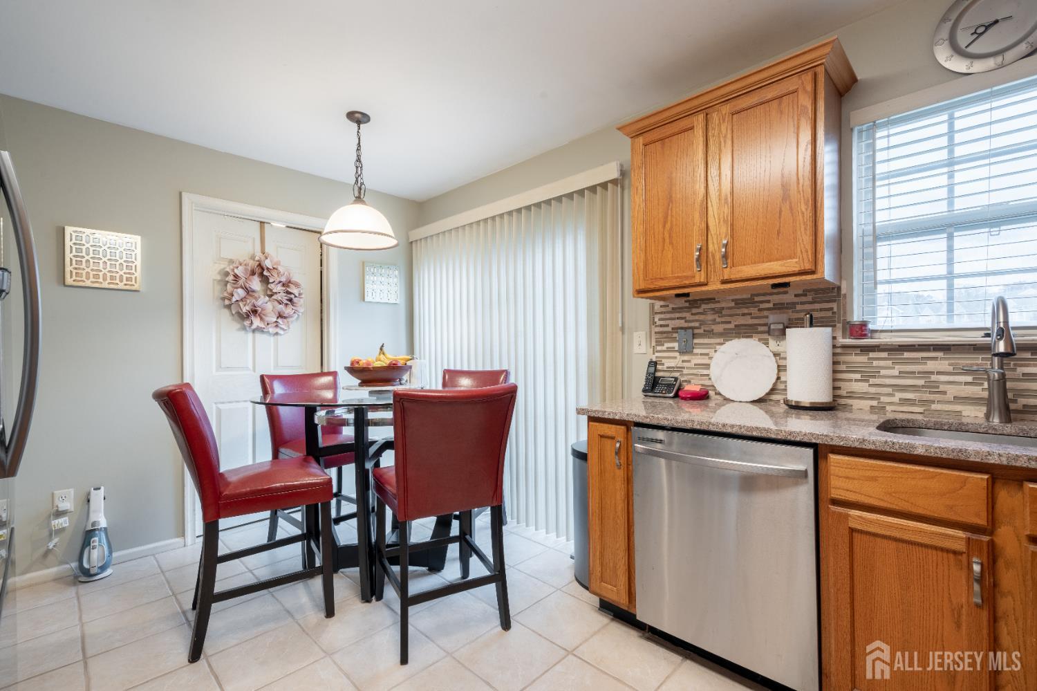 2008 Ridgeview Court Sayreville, NJ 08859 - Photo 14 of 27 Gallery Image 14