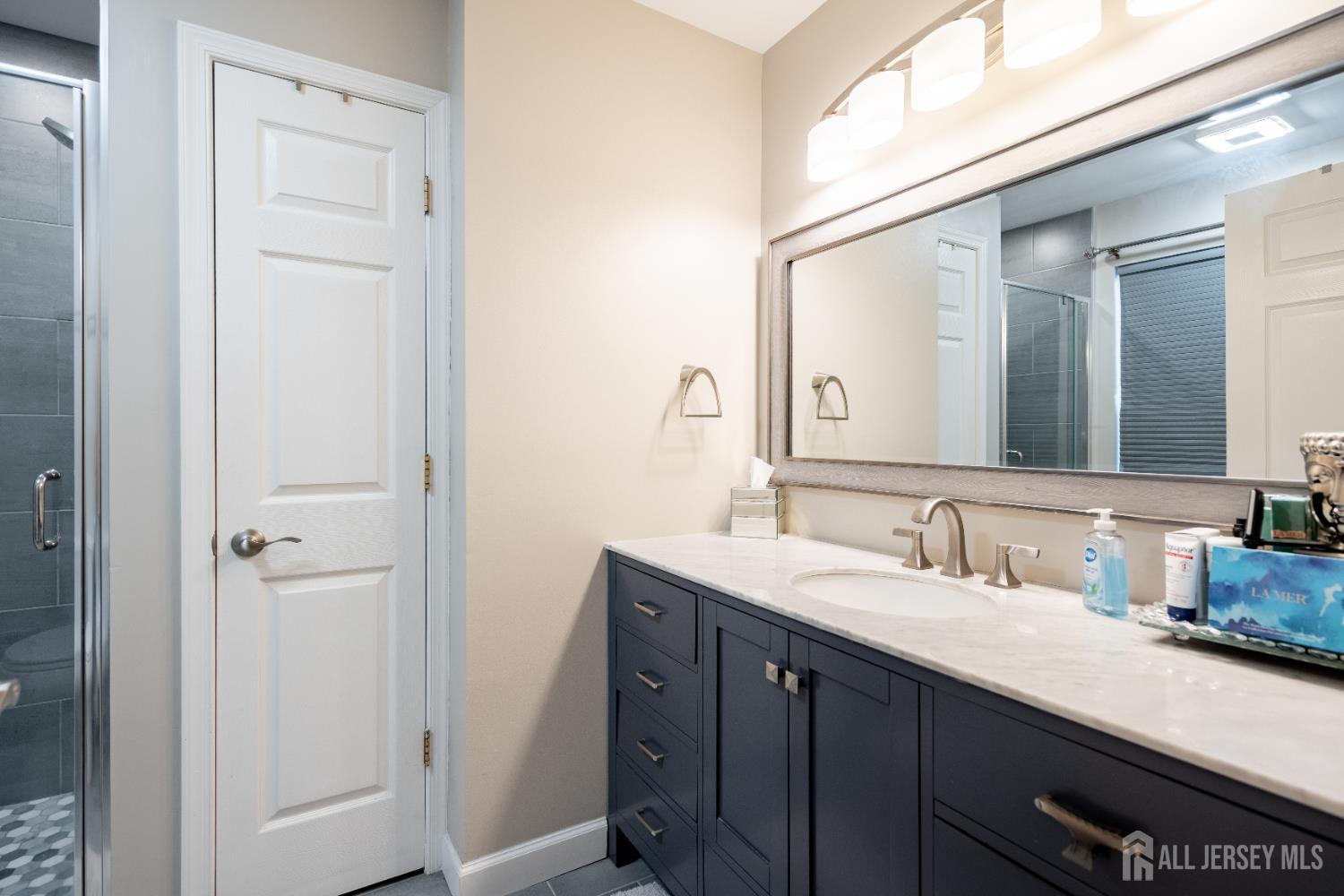 2008 Ridgeview Court Sayreville, NJ 08859 - Photo 22 of 27 Gallery Image 22