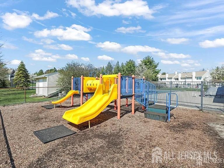 2008 Ridgeview Court Sayreville, NJ 08859 - Photo 27 of 27 Gallery Image 27