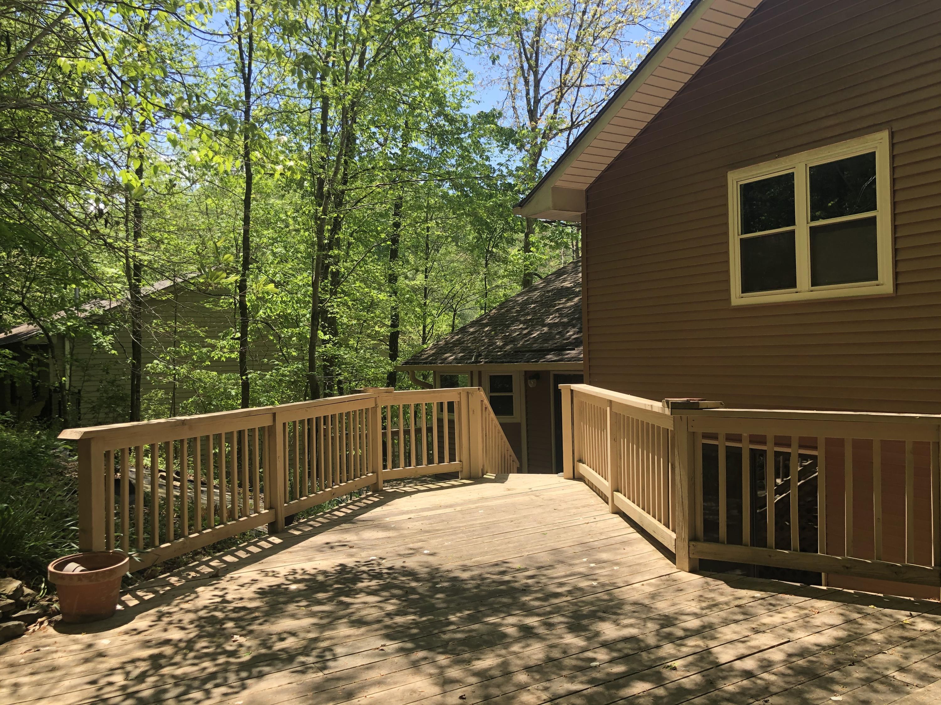 104 Greywood Place Oak Ridge, TN 37830 - Photo 13 of 18 Back Deck