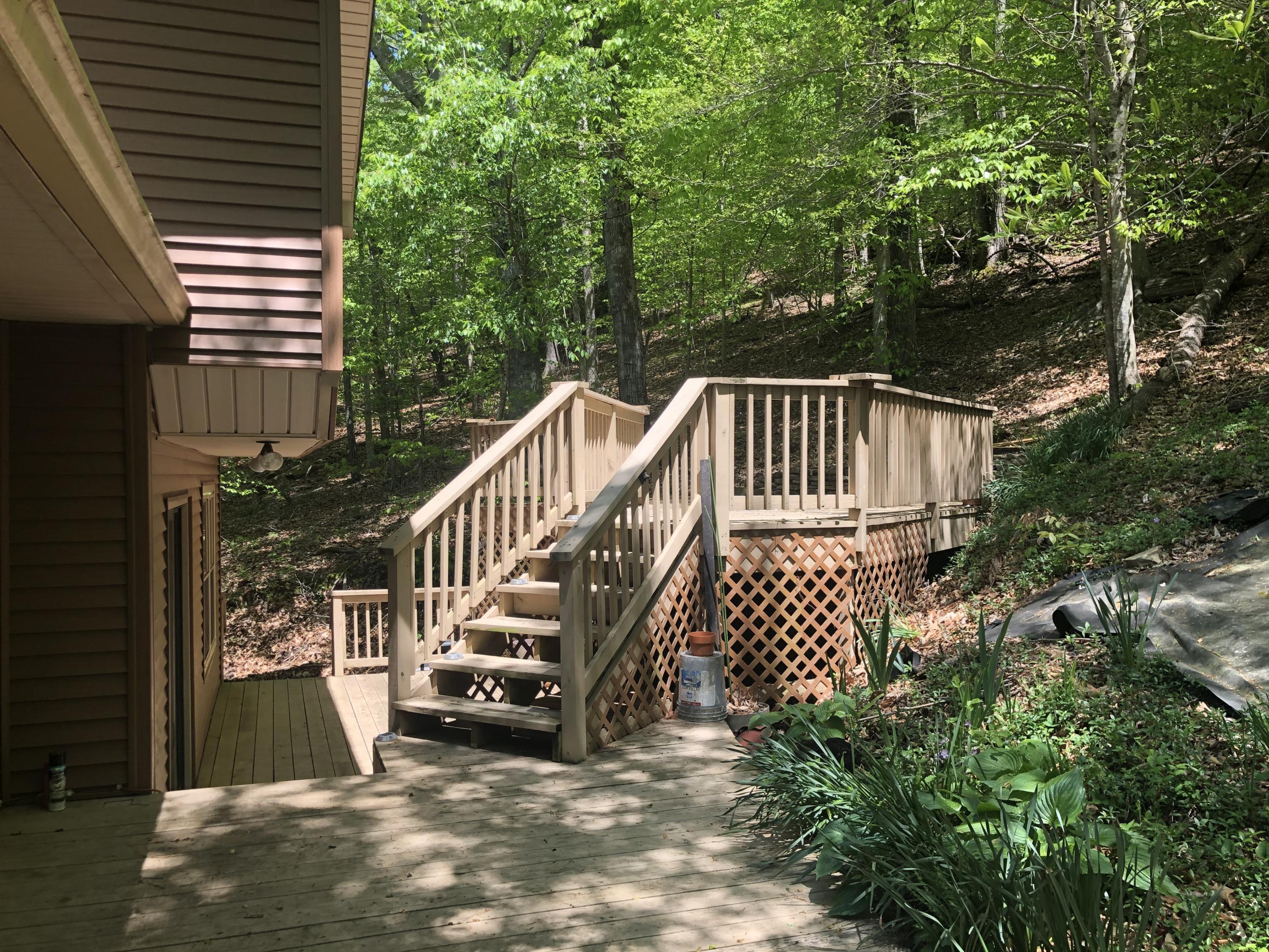 104 Greywood Place Oak Ridge, TN 37830 - Photo 14 of 18 Back Patio and Deck