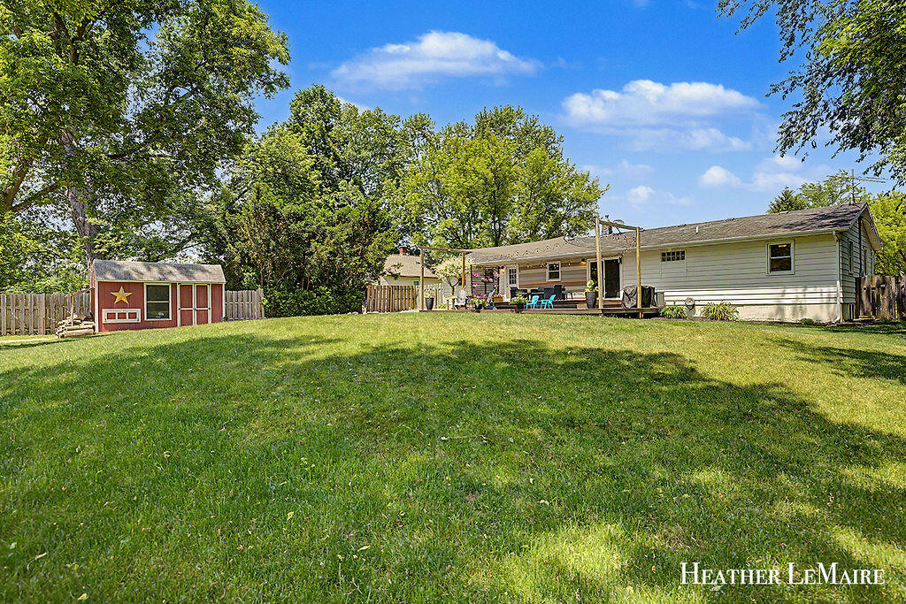 3942 Byron Road Hudsonville, MI 49426 - Photo 2 of 36 3X0A1833