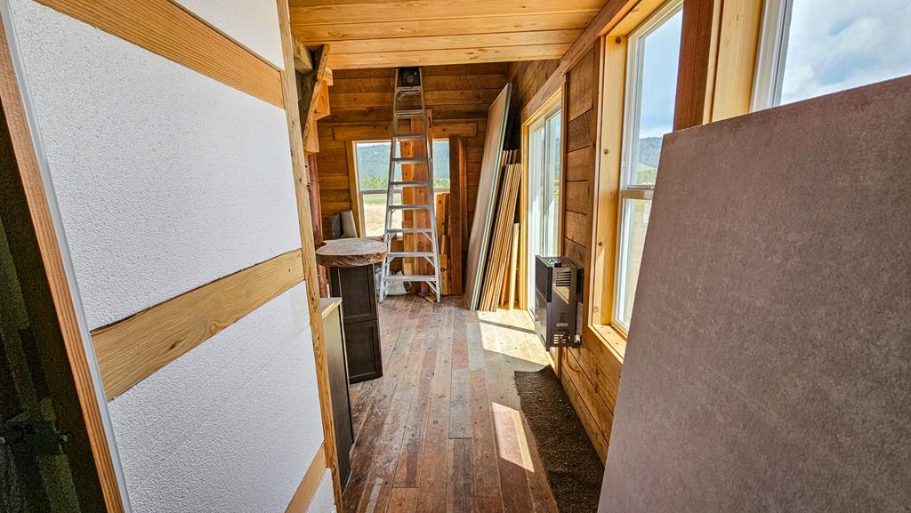 101 Sixty Lane Cascade, ID 83611 - Photo 16 of 52