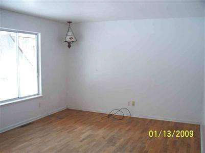 12374 North Seymour Road Montrose, MI 48457 - Photo 2 of 5 20154316-1.JPG