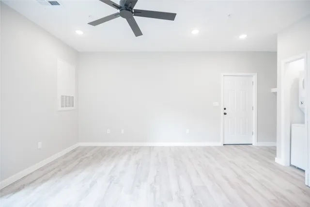 $1,350 | 2101 Reinke Road, Unit 3105, Waller, TX 77484