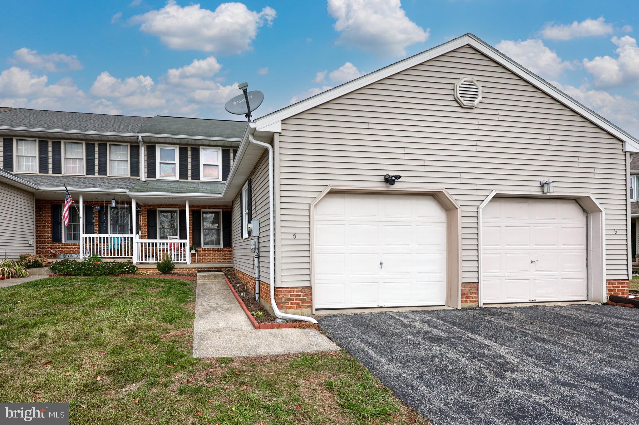 6 Greythorne Road Lancaster, PA 17603 - Photo 2 of 38 Gallery Image 2