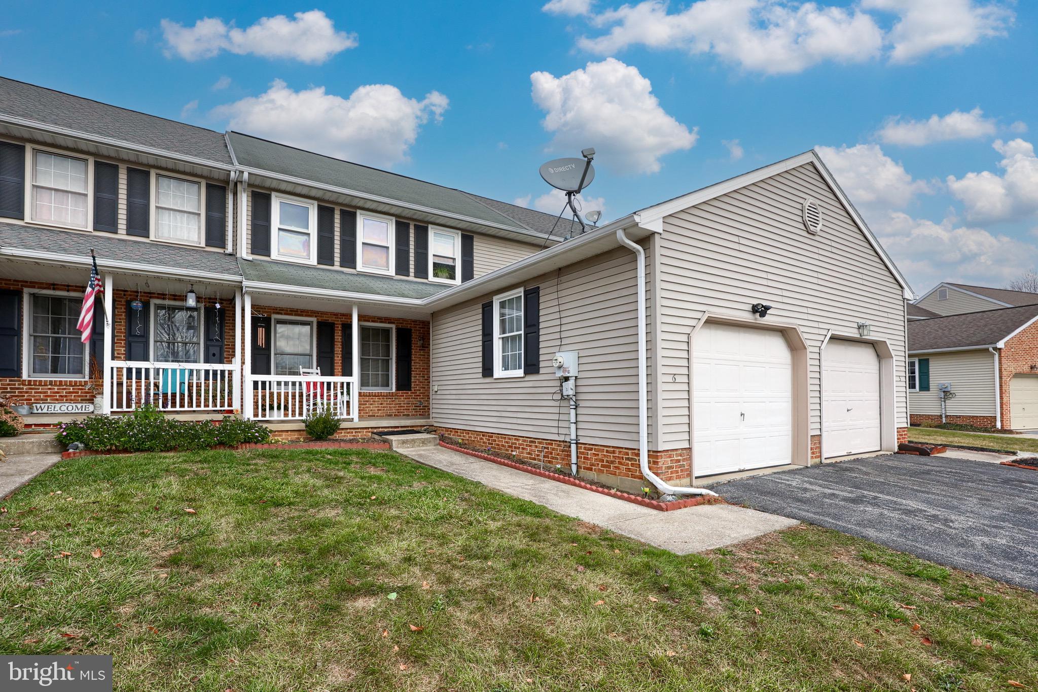 6 Greythorne Road Lancaster, PA 17603 - Photo 3 of 38 Gallery Image 3