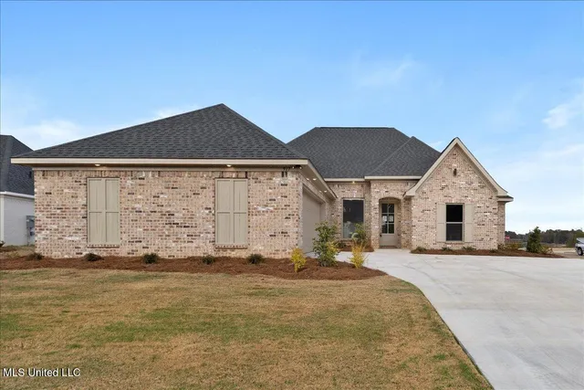 $409,900 | 917 Brunswick Court, Flowood, MS 39232