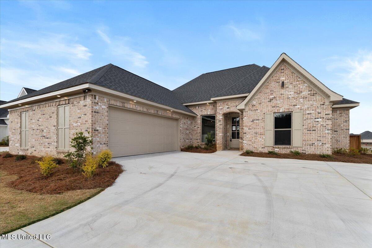 917 Brunswick Court Flowood, MS 39232 - Photo 3 of 38 03-MI6A4973